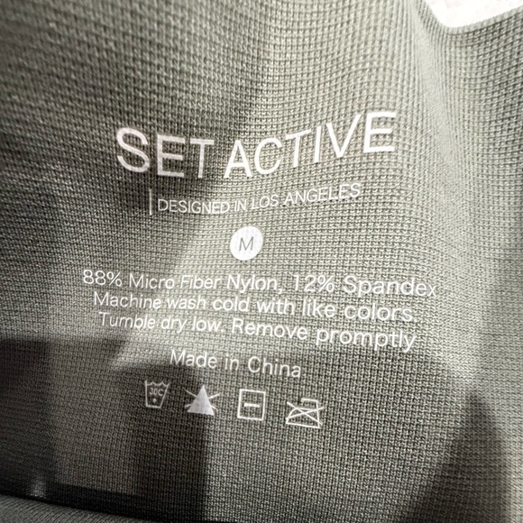 SET Active Sculptflex Leggings in Sage Green size Medium in Like-New Condition! - Picture 6 of 7